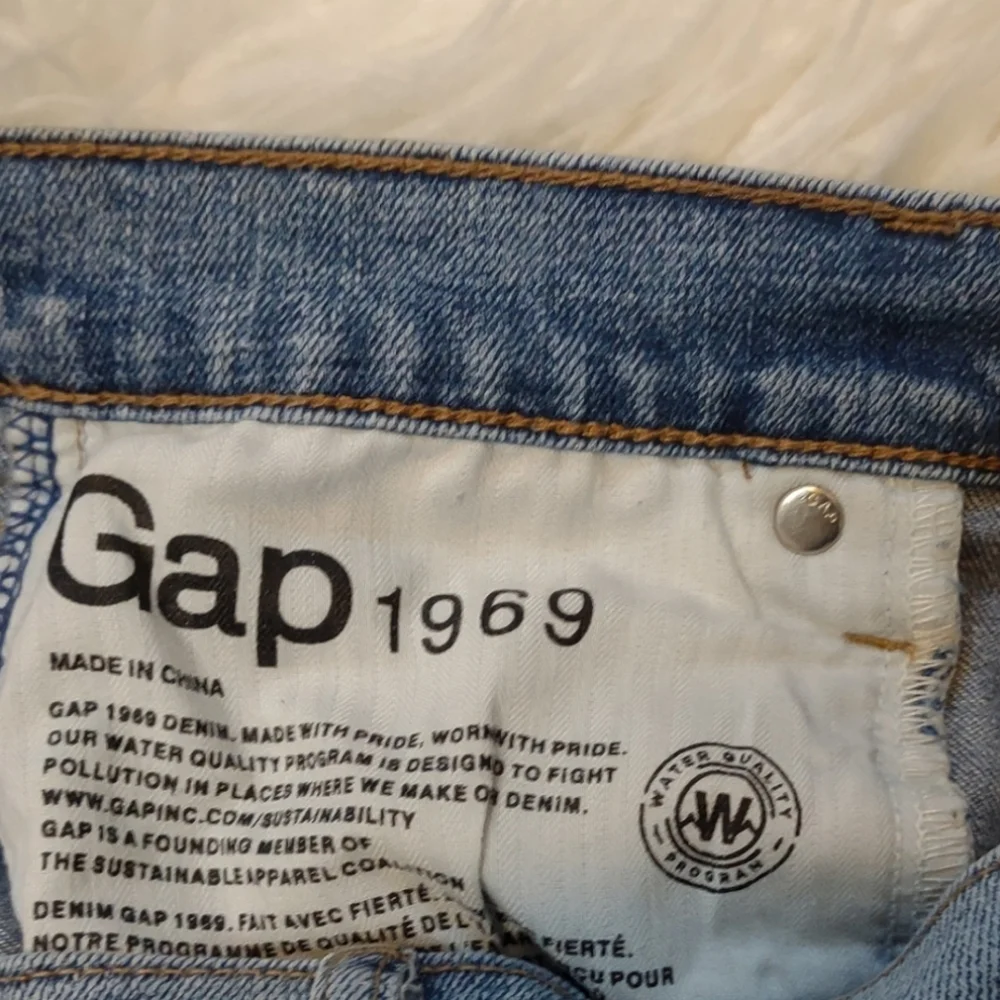 GAP SHORTS 26 Denim Size 2